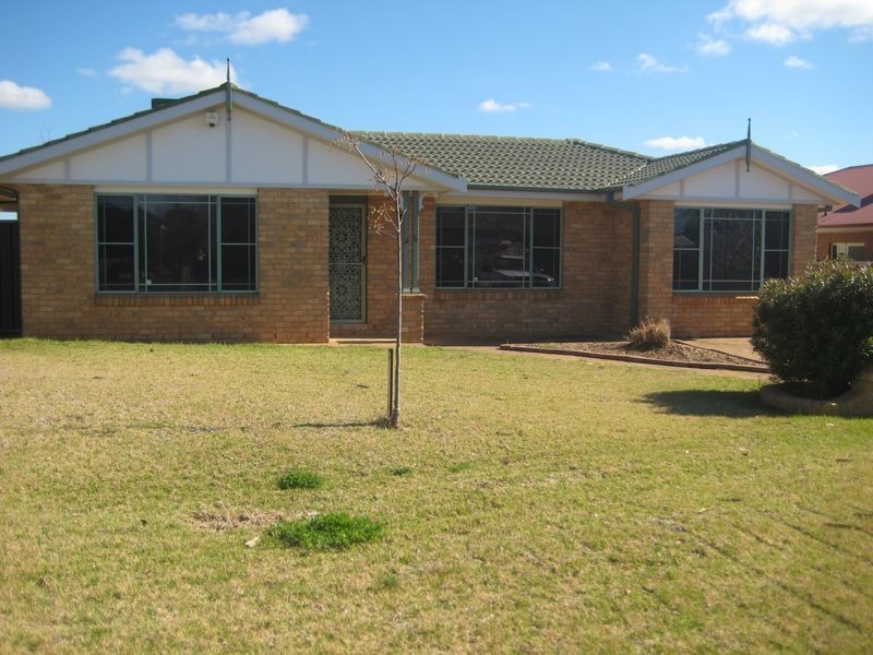 46 Twickenham Drive, Dubbo NSW 2830