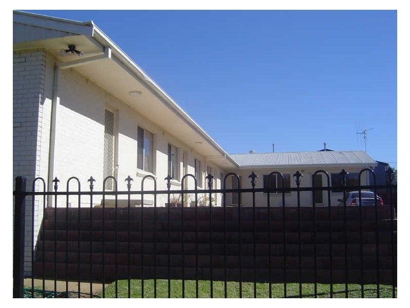 1 Stonehaven Avenue, Dubbo NSW 2830