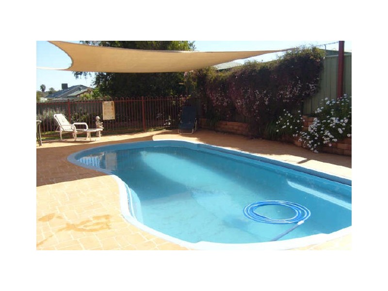 18 Ronald Street, Dubbo NSW 2830