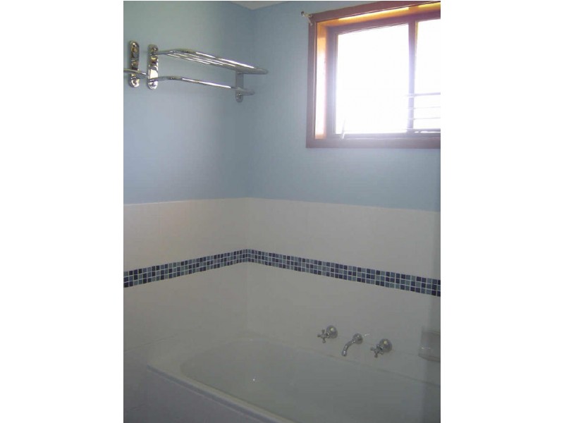 8 Flinders Close, Dubbo NSW 2830