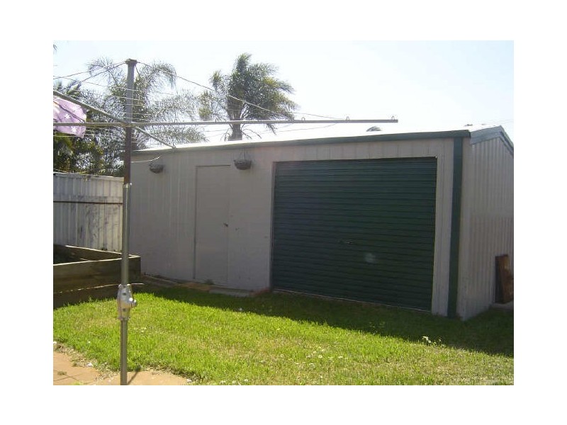 8 Flinders Close, Dubbo NSW 2830
