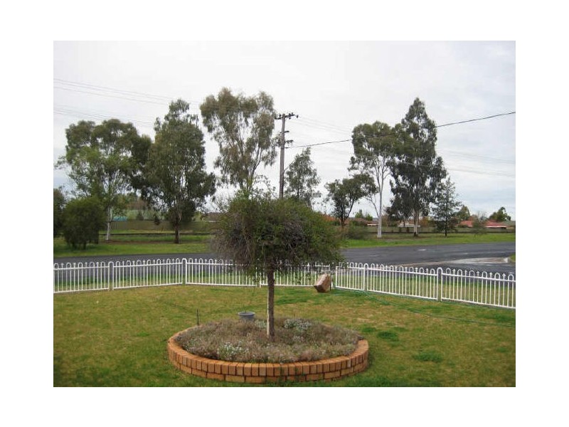 7 Margaret Crescent, Dubbo NSW 2830