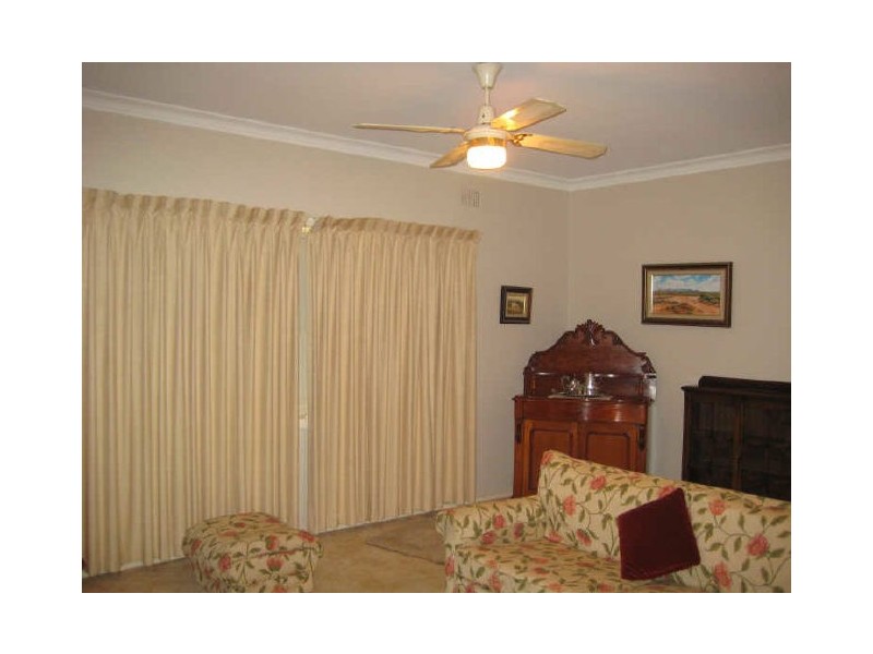 7 Margaret Crescent, Dubbo NSW 2830