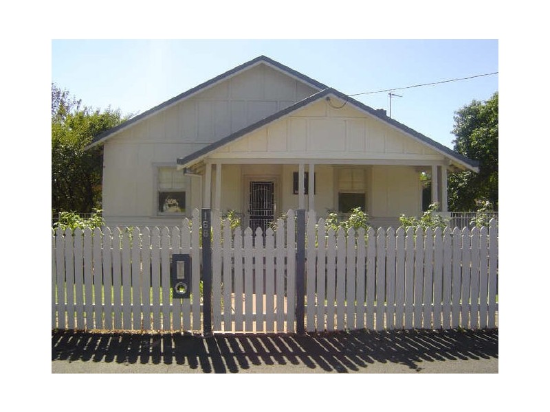 168 Bultje Street, Dubbo NSW 2830