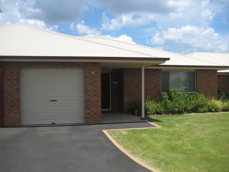 8/5 John Brass Place, Dubbo NSW 2830