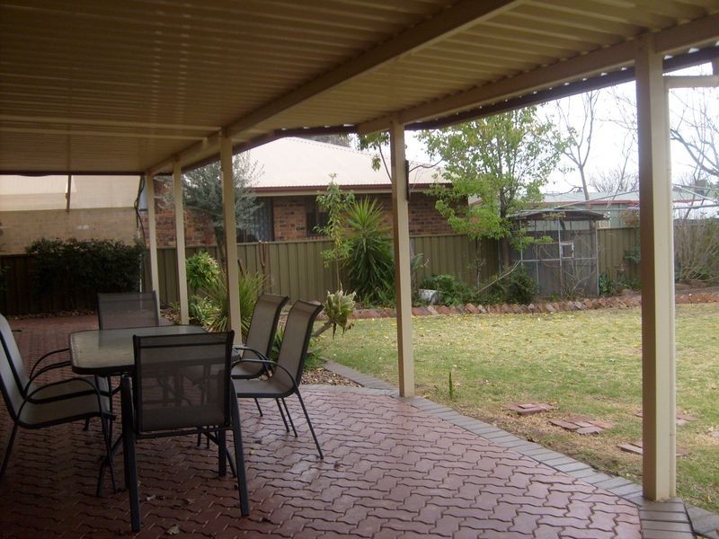 20 Websdale Drive, Dubbo NSW 2830