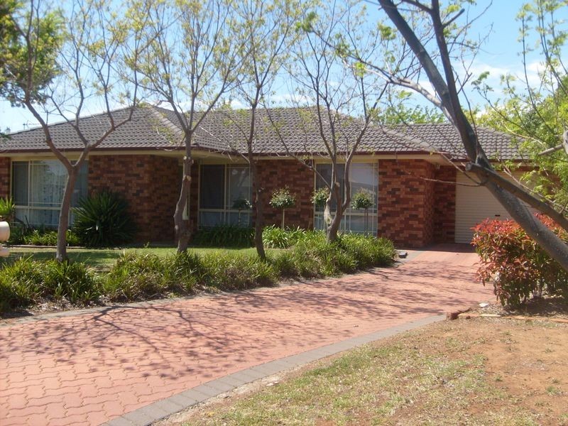 20 Websdale Drive, Dubbo NSW 2830