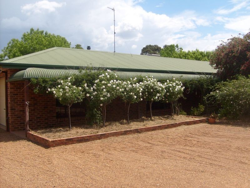11 Buninyong Road, Dubbo NSW 2830
