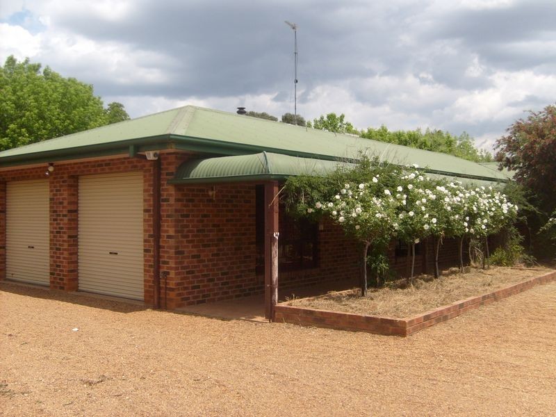 11 Buninyong Road, Dubbo NSW 2830