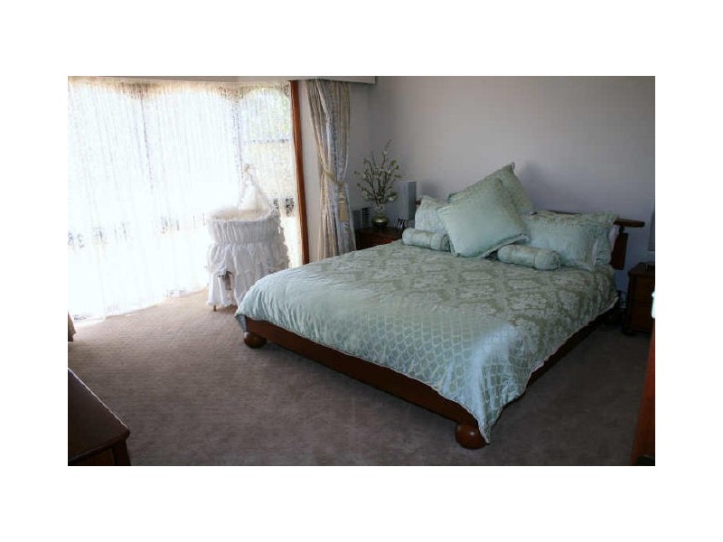 27 Banksia Cres, Dubbo NSW 2830