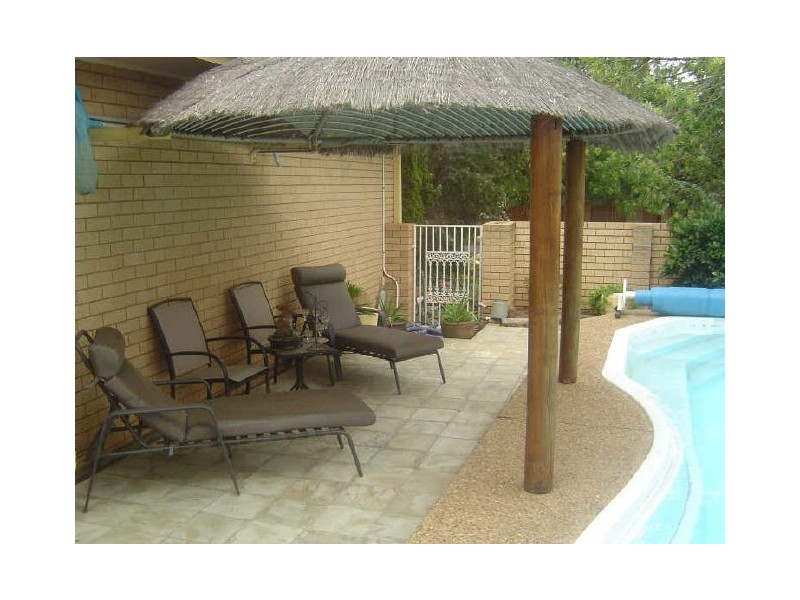 27 Banksia Cres, Dubbo NSW 2830