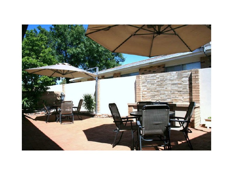 27 Banksia Cres, Dubbo NSW 2830