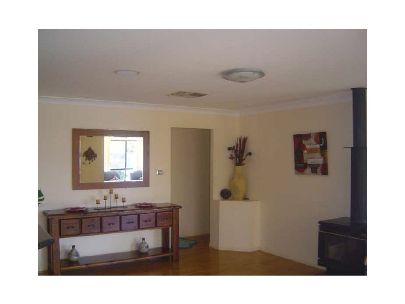 8 Cronin Place, Dubbo NSW 2830