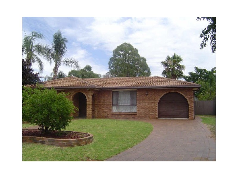44 St George Ter, Dubbo NSW 2830