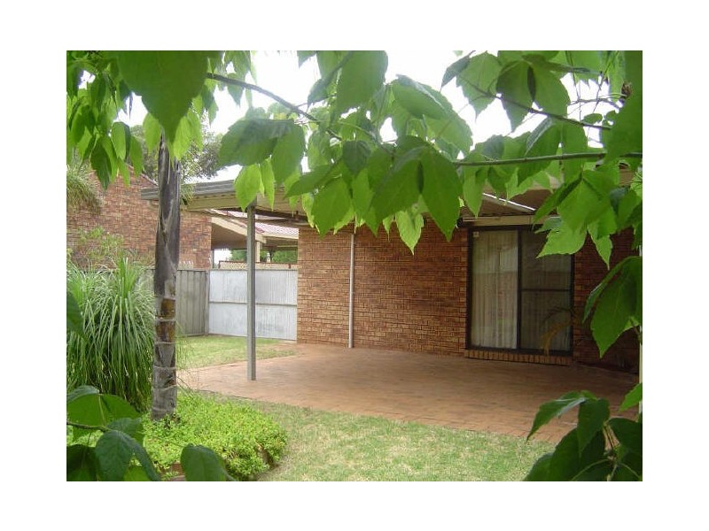44 St George Ter, Dubbo NSW 2830
