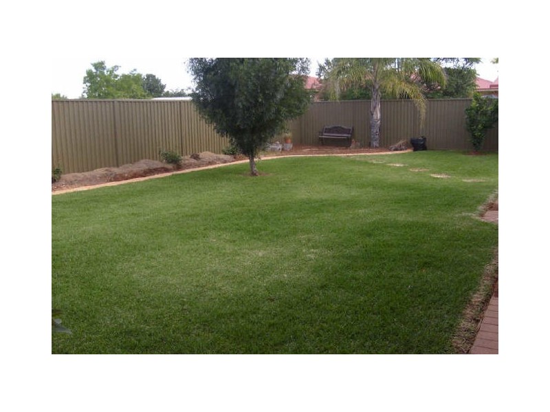 54 Twickenham Drive, Dubbo NSW 2830