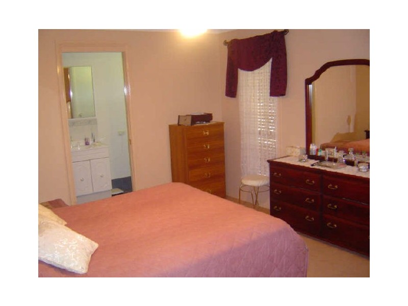 9R Numbardie Drive, Dubbo NSW 2830