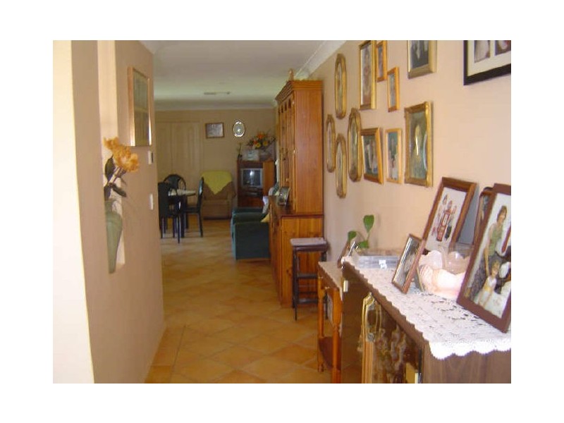 9R Numbardie Drive, Dubbo NSW 2830