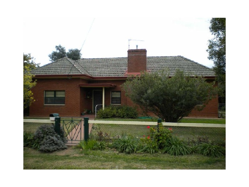 8 Cadell Street, Dubbo NSW 2830