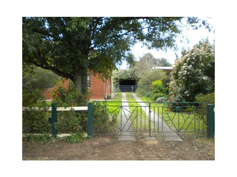 8 Cadell Street, Dubbo NSW 2830