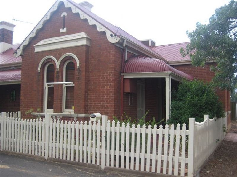 32 Erskine Street, Dubbo NSW 2830