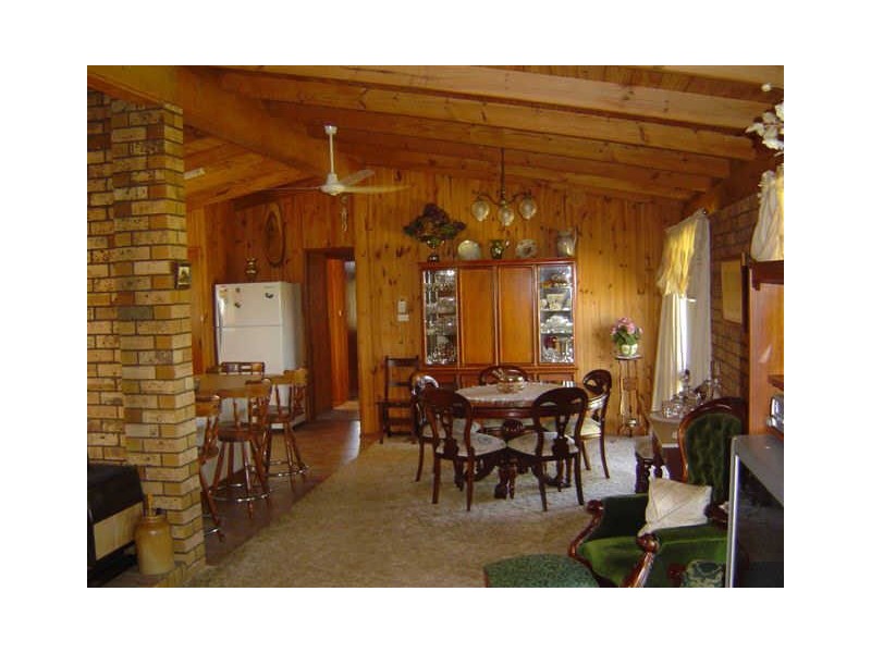 16L Kurrajong Drive, Dubbo NSW 2830