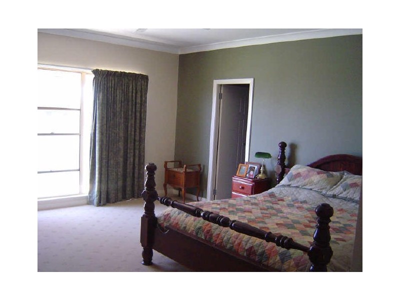 7 Ballindoch Place, Dubbo NSW 2830