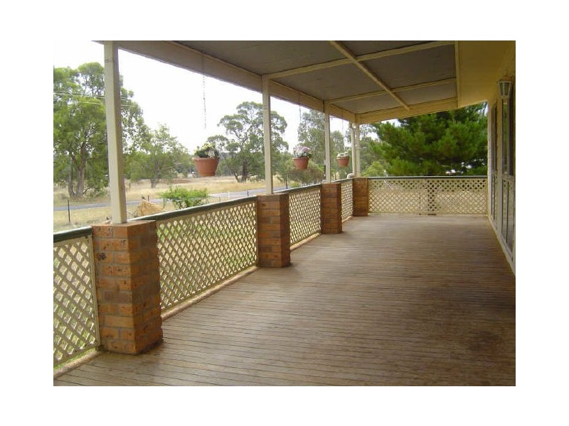 86 Narragal Street, Geurie NSW 2831