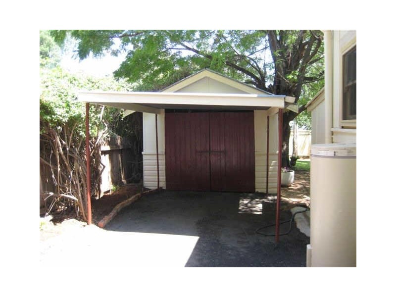 11 Dalton Street, Dubbo NSW 2830