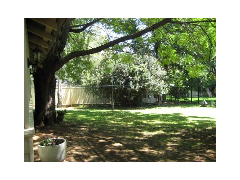 11 Dalton Street, Dubbo NSW 2830