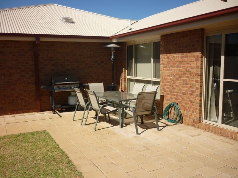 12/5 John Brass Place, Dubbo NSW 2830