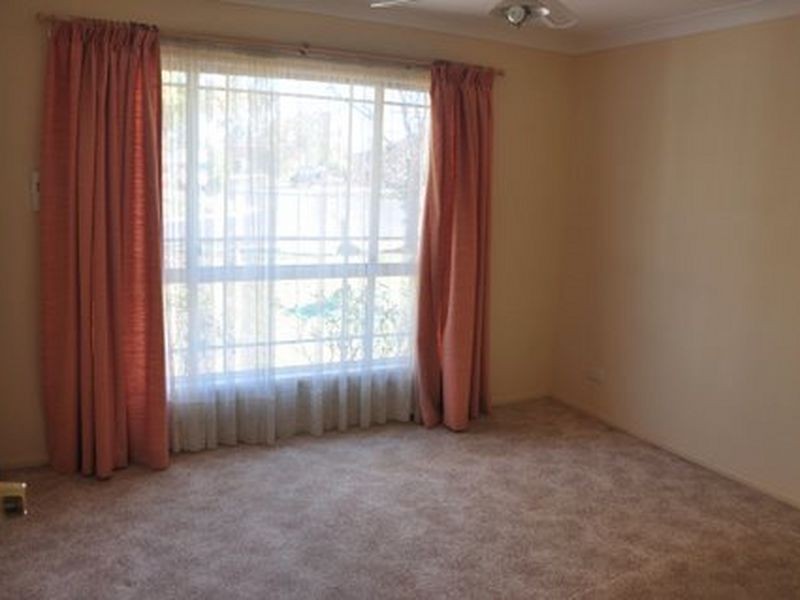 1 Magpie Close, Dubbo NSW 2830