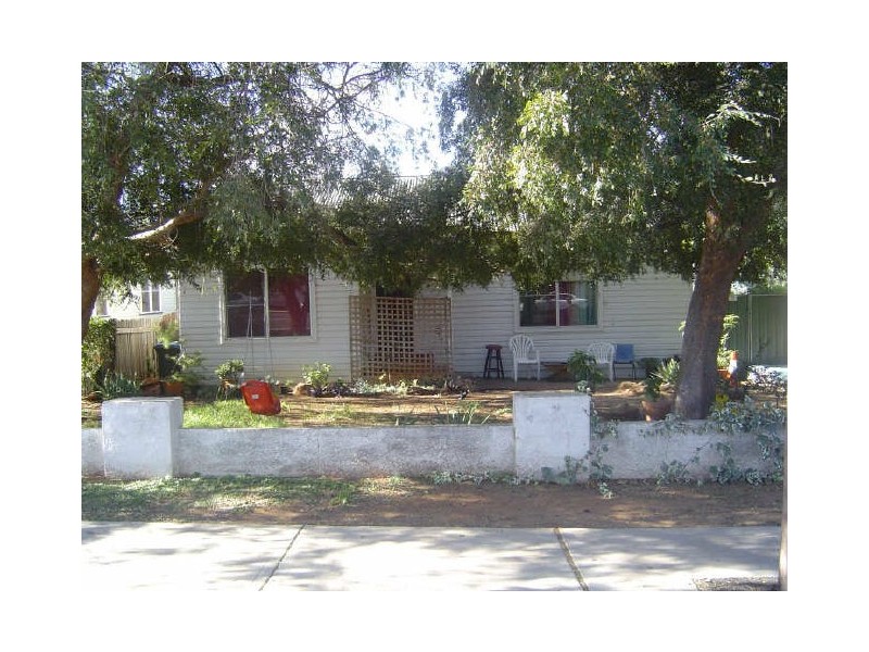 27 Victoria Street, Dubbo NSW 2830