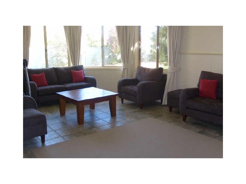 8 Murray Avenue, Dubbo NSW 2830