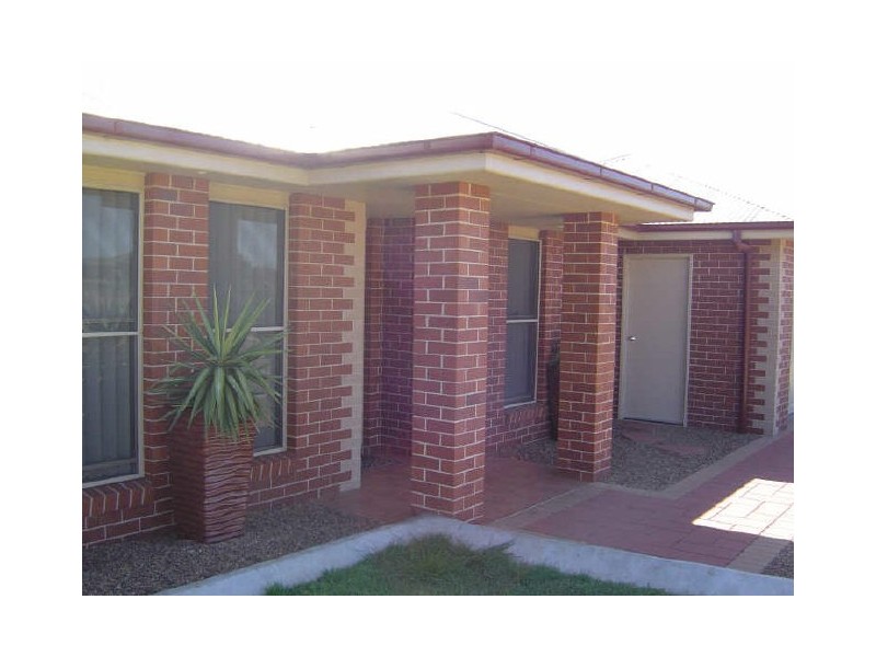 4 Ballindoch Place, Dubbo NSW 2830