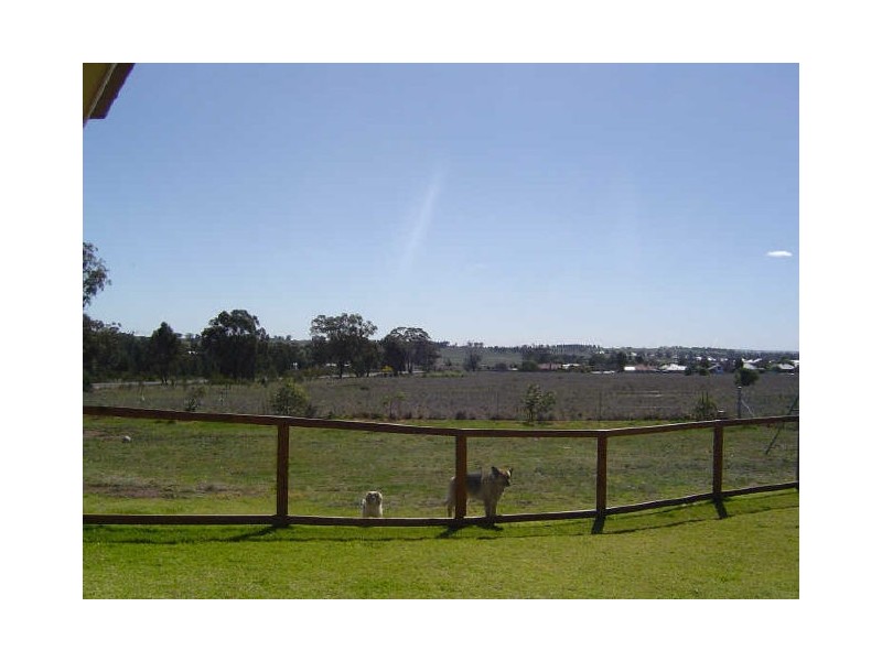 4 Ballindoch Place, Dubbo NSW 2830