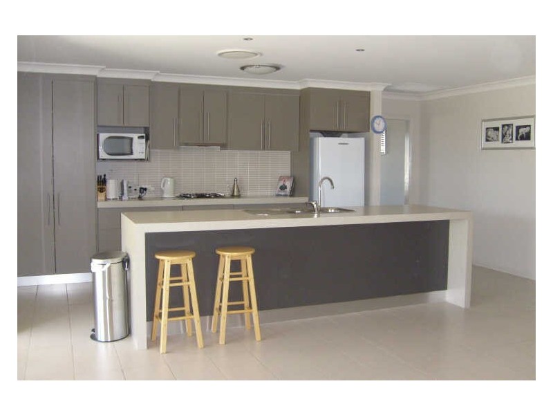 18 Holmwood Drive, Dubbo NSW 2830