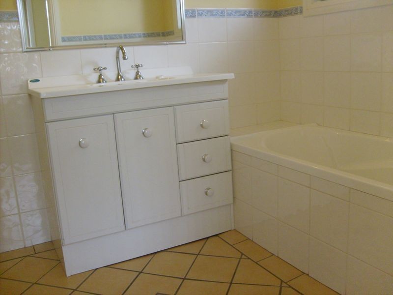 11 Provan Place, Dubbo NSW 2830