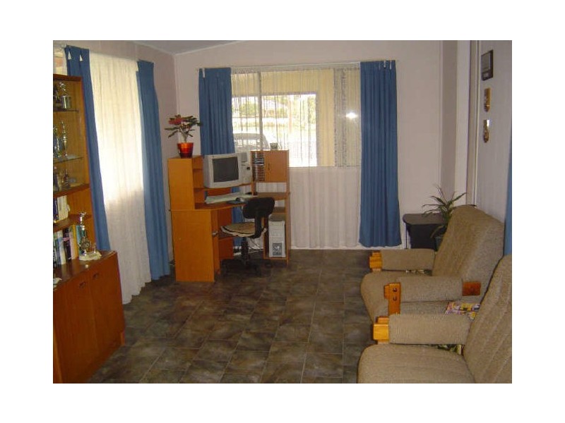 10 Manildra Street, Narromine NSW 2821