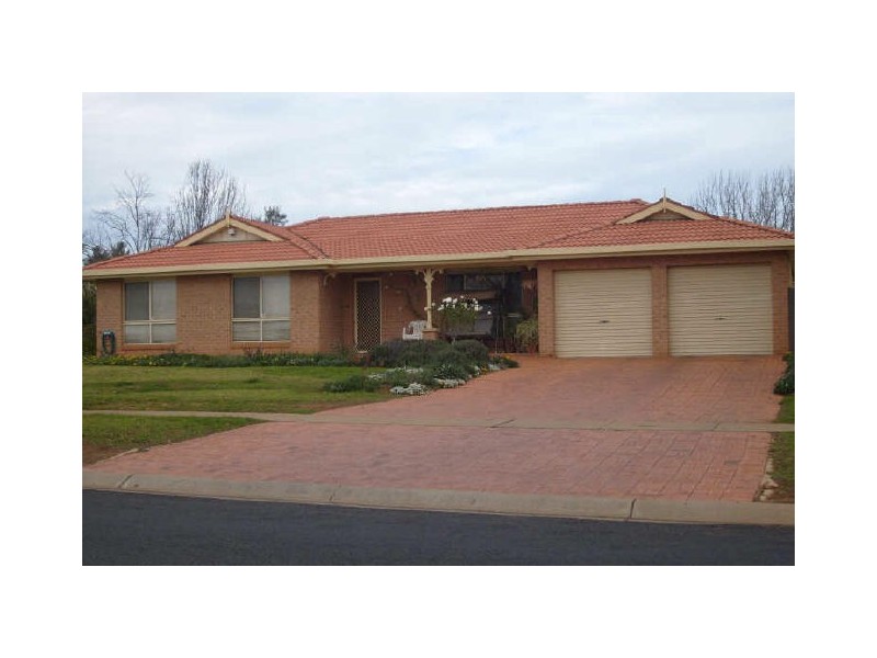 73 Websdale Drive, Dubbo NSW 2830