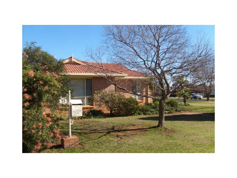 73 Websdale Drive, Dubbo NSW 2830