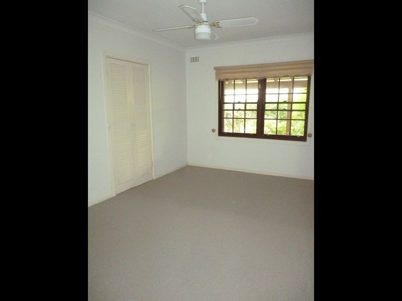 21 Hazelwood Drive, Dubbo NSW 2830