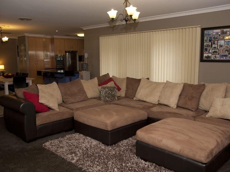 27 Englewood Avenue, Dubbo NSW 2830