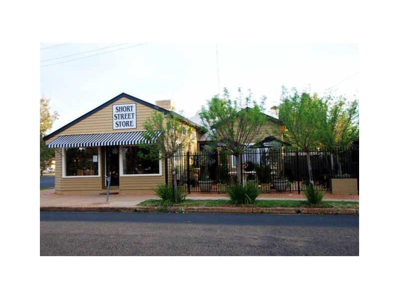 11 Short Street, Dubbo NSW 2830