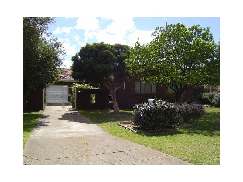 18 Moonah Street, Dubbo NSW 2830