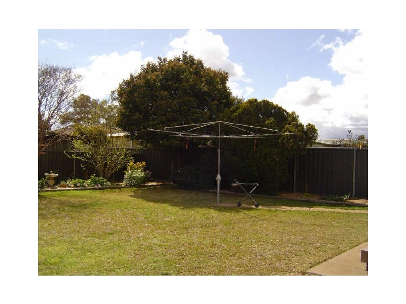 18 Moonah Street, Dubbo NSW 2830