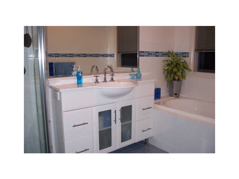 21 Glenabbey Drive, Dubbo NSW 2830