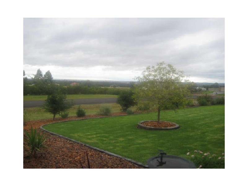 21 Glenabbey Drive, Dubbo NSW 2830