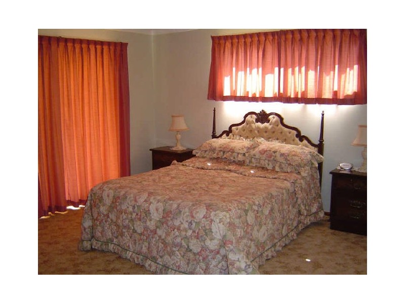 4 Lakeland Drive, Dubbo NSW 2830