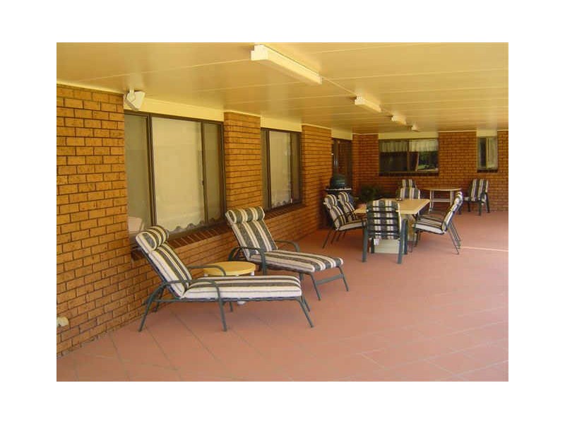 4 Lakeland Drive, Dubbo NSW 2830